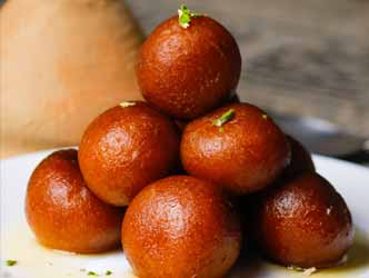 2 Gulab Jamun